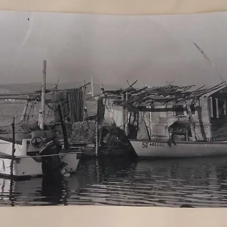 Oda ve Kahvaltı La D'isa 4*